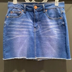 Stretchy jeans skirt